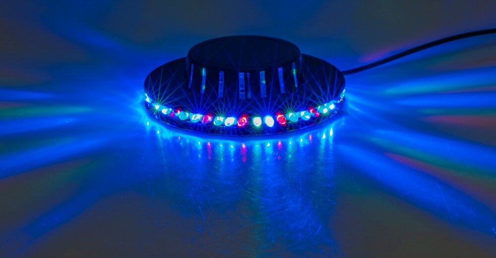 BRIGHT DESIGN UFO-lampe med LED
