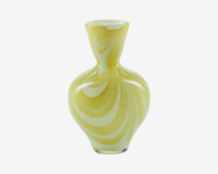 /vase-hjerteform-gul-h235-cm